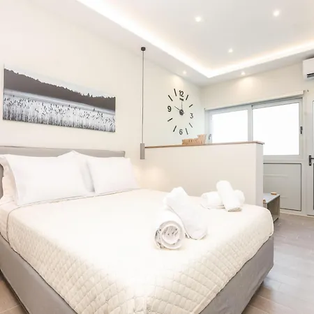 Borgo Eleganza Suite, Corfu Town * Corfu (city)