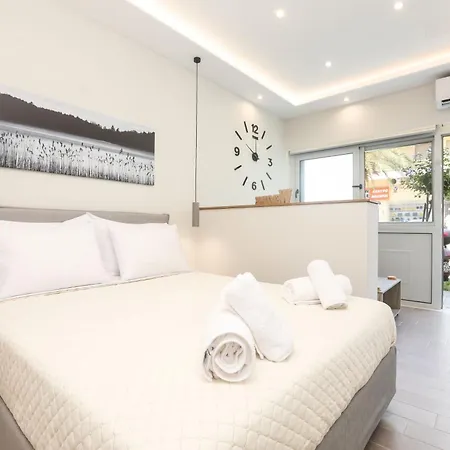 Borgo Eleganza Suite, Corfu Town Apartment *